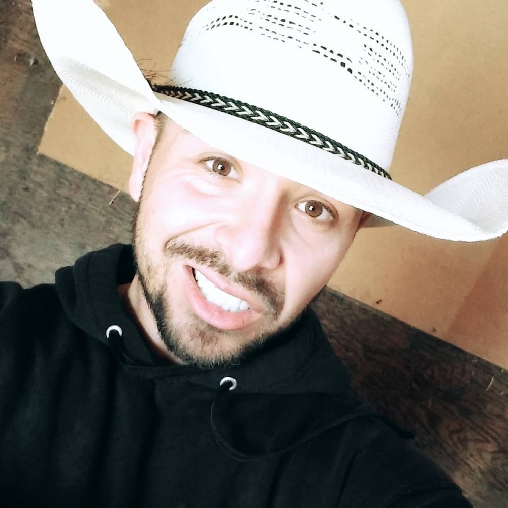 Meet your Posher, Eric